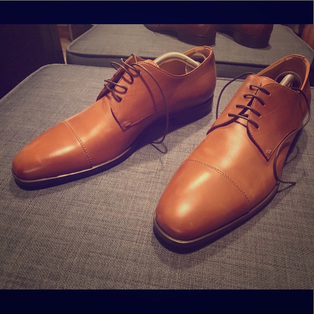 Camel brown Hugo boss shoes